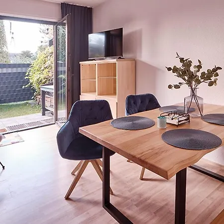 Katarinas House Mit 2 Fewo Stilvoll, Gemuetlich & Zentral Boxspringbett, Parkplatz, Balkon Oder Garten Moers Extérieur photo